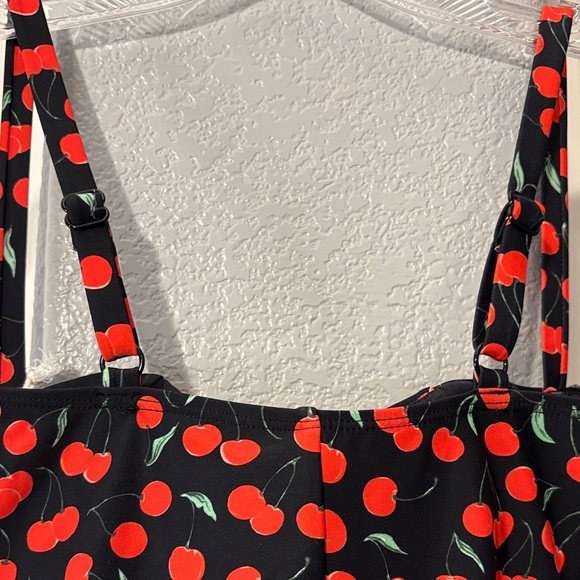 Good American Cherry Print Women's Swimsuit - Picture 8 of 9